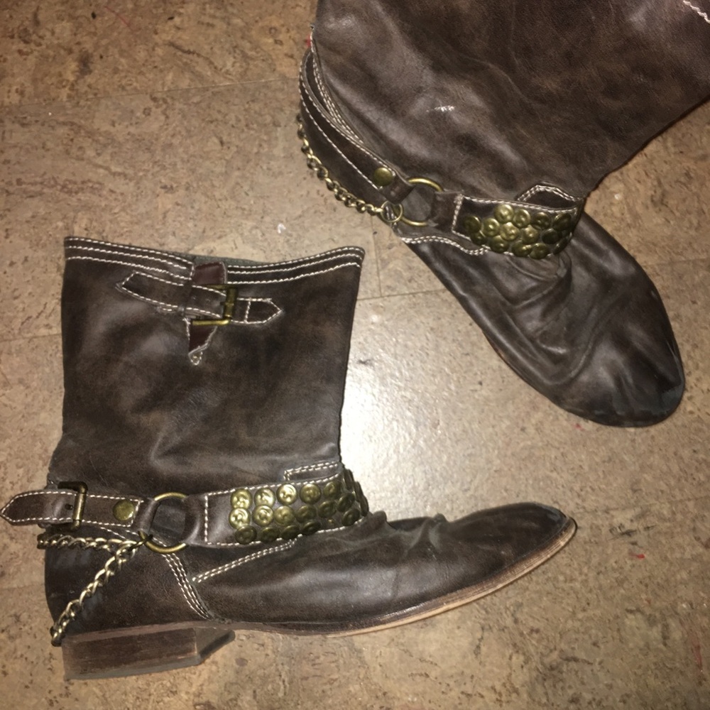 Rustic Brown Boots